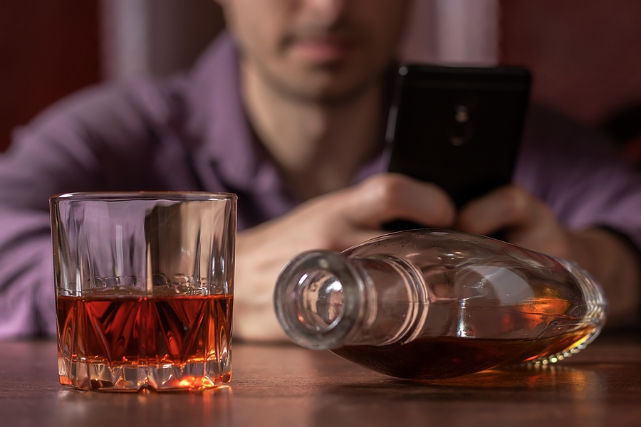 The Dangers of Mixing Ambien and Alcohol
